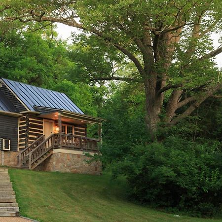 Inn And Cabins At Vaucluse Spring Stephens City Exterior foto